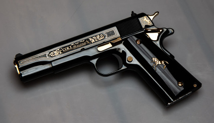 Colt 1911 Classic Government - Oscuro y Oro .38 Super, 5" Blued, TALO Limited Edition