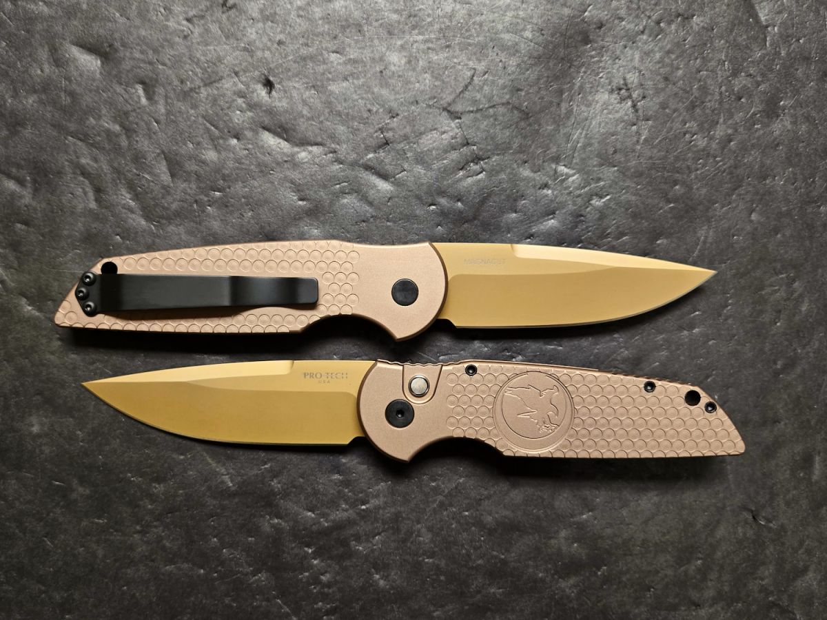 sand-hawk-knife.jpg